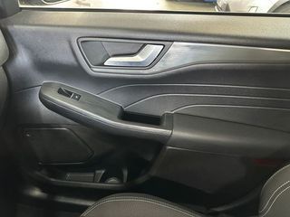 Ford Kuga Titanium 2.5 Duratec FHEV 140kW Auto