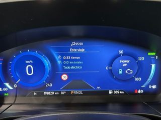 Ford Kuga Titanium 2.5 Duratec FHEV 140kW Auto