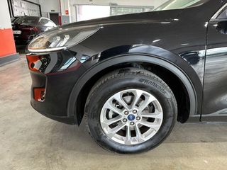 Ford Kuga Titanium 2.5 Duratec FHEV 140kW Auto