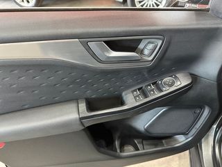 Ford Kuga Titanium 2.5 Duratec PHEV 165kW Auto