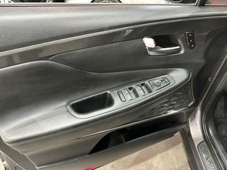 Hyundai Santa Fe 1.6 TGDi PHEV Style Auto 4x4