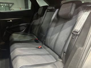 Peugeot 3008 Hybrid 225 e-EAT8 Allure Pack