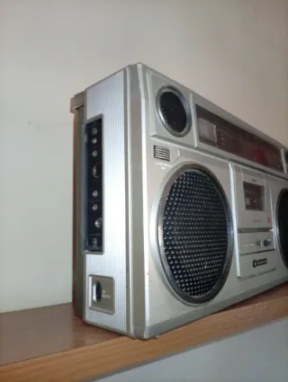 Radio Sanyo Boombox Cassette Vintage Plata