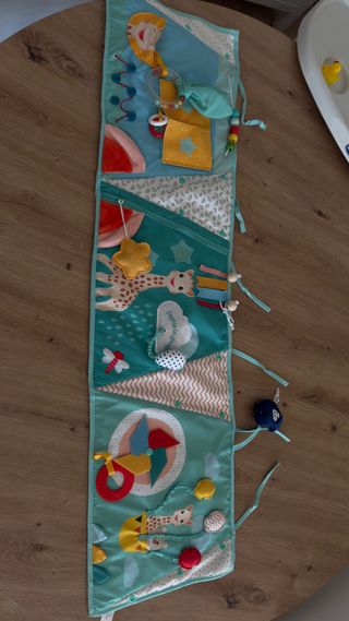 Tablero multifuncional Sophie la girafe