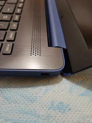 Portátil HP Negro y Azul