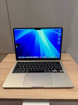MacBook Air 13” – Chip M3 | 16GB RAM | 512GB
