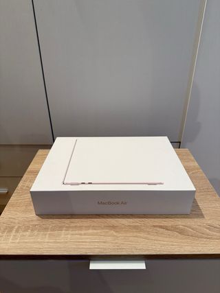 MacBook Air 13” – Chip M3 | 16GB RAM | 512GB