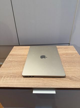 MacBook Air 13” – Chip M3 | 16GB RAM | 512GB