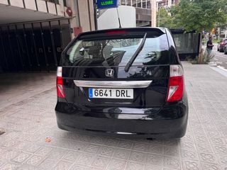 Honda FR-V  1.7