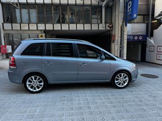 Opel Zafira Essentia 1.6 16V