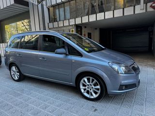 Opel Zafira Essentia 1.6 16V