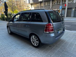 Opel Zafira Essentia 1.6 16V