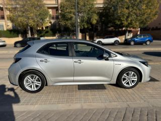 Toyota Corolla 1.8 125H ACTIVE TECH E-CVT