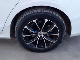 Volvo V60 2.0 B4 (D) Momentum Pro Auto