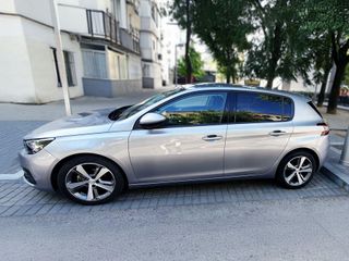 Peugeot 308 5p Allure BlueHDi 73KW (100CV)