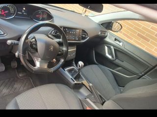 Peugeot 308 5p Allure BlueHDi 73KW (100CV)