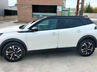 Peugeot 2008 GT BlueHDI 130 S&S EAT8