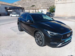 Infiniti QX30 2.0 T PREMIUM TECH 7DCT AWD