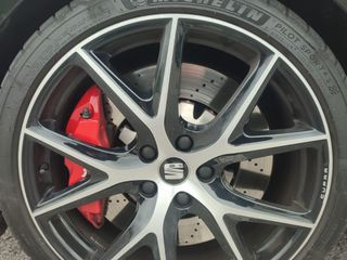 SEAT Leon ST 2.0 TSI 221kW 4Driv DSG CUPRA Black C