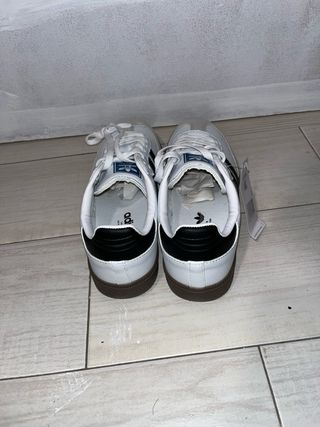 Zapatillas Adidas Samba Beige y Blanco