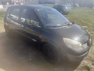 RENAULT SCENIC €2500  CON 125MIL KLMTS EXCELENTES
