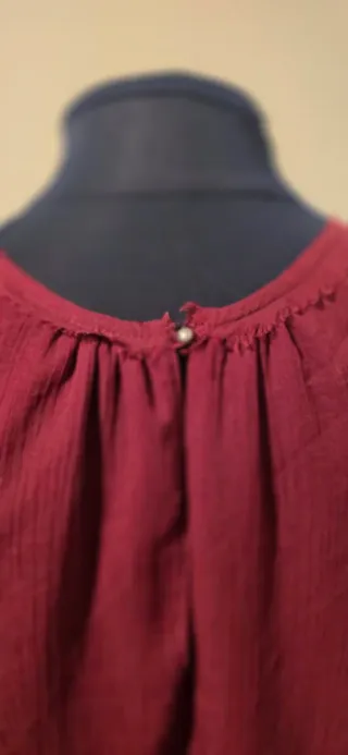 Camiseta burdeos - ZARA Trafaluc