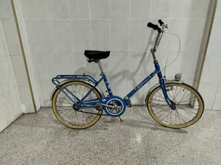 Bicicleta BH plegable azul