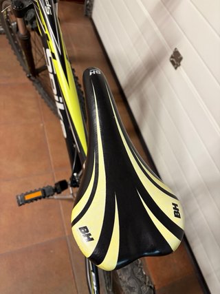 Bicicleta BH Spike Negra y Amarilla