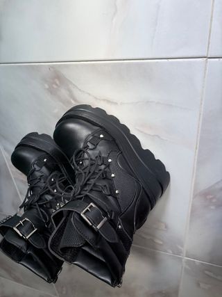 Botas góticas negras talla 36/37