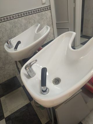Mobiliario peluquería.
