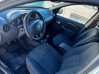 Dacia Duster 2011