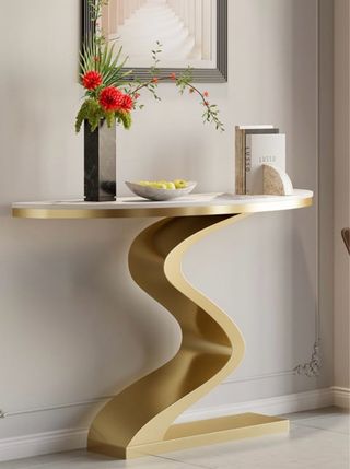 Mesa recibidor dorada y mármol