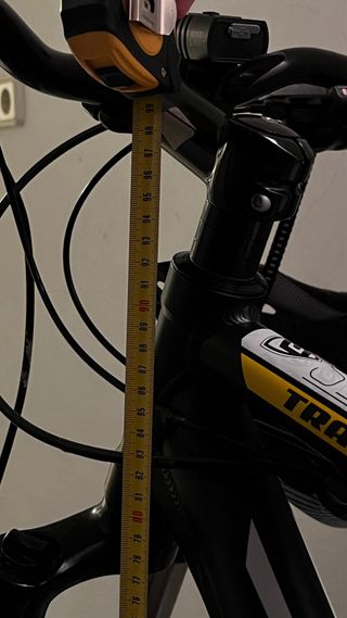 Bicicleta de Montaña Negra y Amarilla