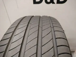Neumático de ocasión 215/55 R17 94V