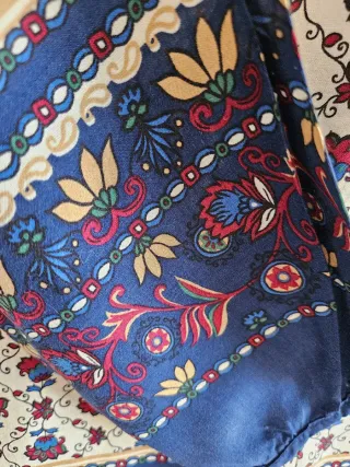 Blusa Stradivarius Estampada Talla L