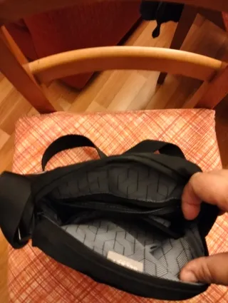 Borsello Delsey nero