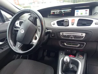 Renault Grand Scenic 2010