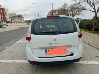 Renault Grand Scenic 2010