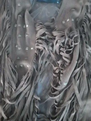 Chaleco de flecos y tachuelas Talla M