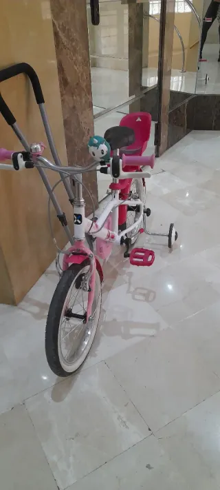 Bicicleta niña B'Twin modelo doctor girl 500