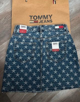 Falda vaquera Tommy Jeans estrellas Nueva