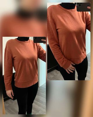Sudadera naranja básica.