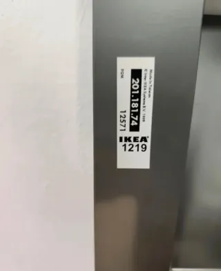 Revistero de pared Ikea metálico