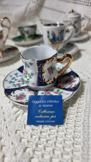 Set 10 mini tazzine da collezione