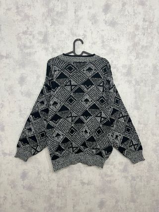 Jersey Geométrico Negro y Gris