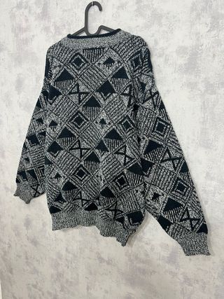 Jersey Geométrico Negro y Gris