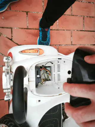 Moto Eléctrica Infantil con Sidecar