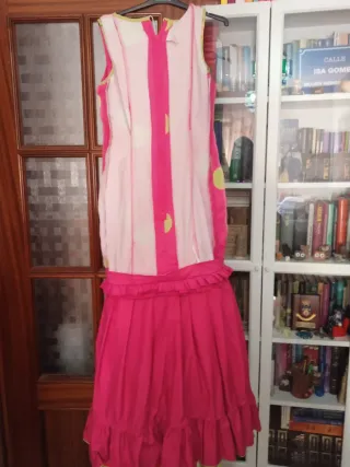 Traje Flamenca  Fucsia/Verde + Mantoncillo y Pendi