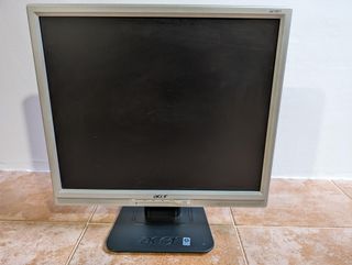 Monitor Acer AL1917 19 + Adaptador HDMI