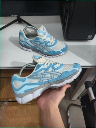 Asics GEL-NYC Talla 39 Azul y Blanco